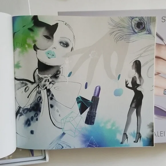 ジェルネイル・ネイルシール SWAROVSKI create your style Swarovski | Makeup | Swarovski Crystals Incomplete Nail